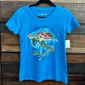 NWT Reel Legends Sea Turtle Women’s Tshirt